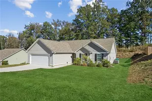 224 Katie Ln, Commerce, GA 30529 - Photo 3