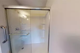 300 Johnson Ferry Road NE, Atlanta, GA 30328 - Photo 21