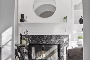 200 Morgan Farm Dr, Atlanta, GA 30342 - Photo 15