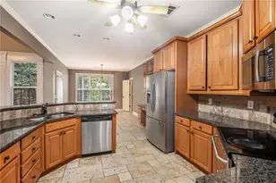 9731 Fallview Ct, Villa Rica, GA 30180 - Photo 13