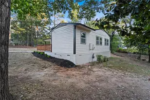 6179 Holiday Blvd, Forest Park, GA 30297 - Photo 7