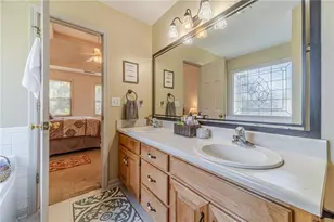 962 Cove Lake Ct, Lawrenceville, GA 30045 - Photo 17