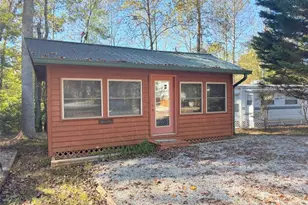 111 Maple Wood Ln, Cleveland, GA 30528 - Photo 1