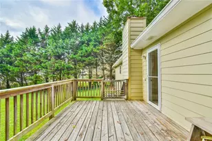 246 Greenwood Dr NW, Lilburn, GA 30047 - Photo 27