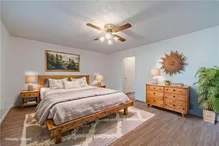 3906 Laurens Ln, Snellville, GA 30039 - Photo 5