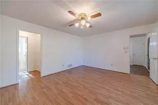 3906 Laurens Ln, Snellville, GA 30039 - Photo 23