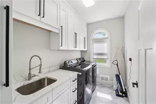 3851 Glenhurst Dr SE, Smyrna, GA 30080 - Photo 23