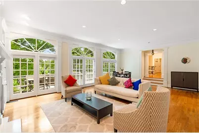 345 W Berwicke Common NE, Atlanta, GA 30342 - Photo 15