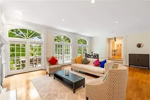 345 W Berwicke Common NE, Atlanta, GA 30342 - Photo 15