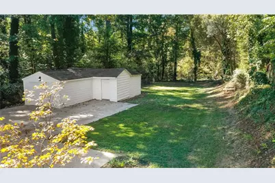 207 Walthall Street NW, Marietta, GA 30064 - Photo 15