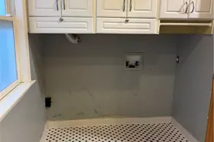 420 Little Pines Ct, Roswell, GA 30076 - Photo 5