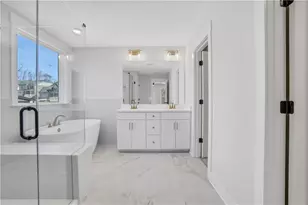 7048 Manchester Dr, Flowery Branch, GA 30542 - Photo 11