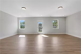 7049 Manchester Dr, Flowery Branch, GA 30542 - Photo 43