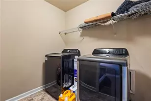 290 Jackson Pl NW, Lilburn, GA 30047 - Photo 19