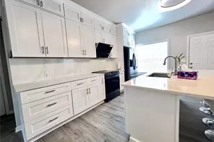 903 Milton Cir, Loganville, GA 30052 - Photo 9