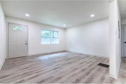 4361 Hendrix Dr, Forest Park, GA 30297 - Photo 13