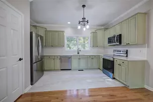 135 Greatwood Dr, White, GA 30184 - Photo 11