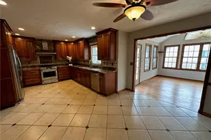 701 Deer Oaks Dr, Lawrenceville, GA 30044 - Photo 9