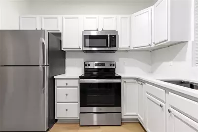 70 Gardenia Drive NW, Atlanta, GA 30314 - Photo 11