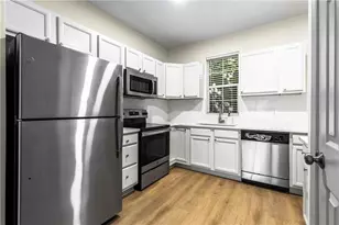 70 Gardenia Dr NW, Atlanta, GA 30314 - Photo 9