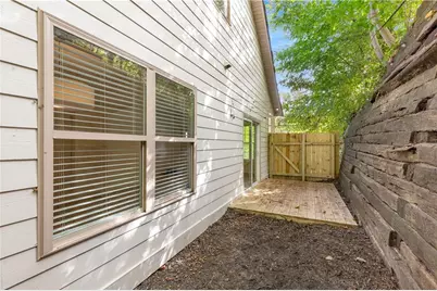 70 Gardenia Drive NW, Atlanta, GA 30314 - Photo 35