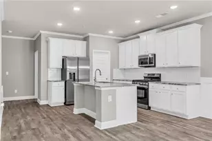 213 Yellowwood Wy, Woodstock, GA 30188 - Photo 3