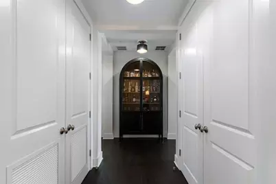 3630 Peachtree Road NE #2104, Atlanta, GA 30326 - Photo 9