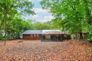 1077 Vistavia Cir, Decatur, GA 30033 - Photo 35