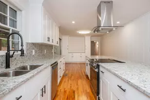 1077 Vistavia Cir, Decatur, GA 30033 - Photo 7