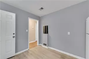 922 Red Apple Dr, Marietta, GA 30066 - Photo 33