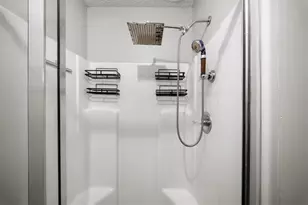 1528 Oakleaf Dr, Auburn, GA 30011 - Photo 17