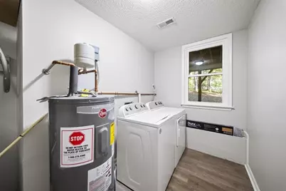 1528 Oakleaf Drive, Auburn, GA 30011 - Photo 27