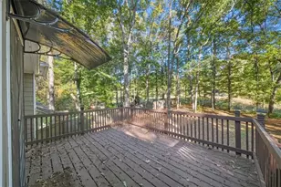 1528 Oakleaf Dr, Auburn, GA 30011 - Photo 31