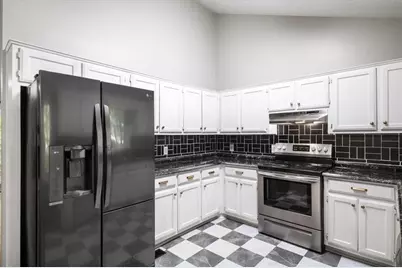 1528 Oakleaf Drive, Auburn, GA 30011 - Photo 9