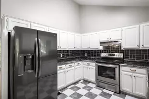 1528 Oakleaf Dr, Auburn, GA 30011 - Photo 9