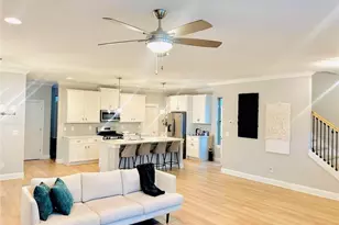 5313 Hearthstone St, Stone Mountain, GA 30083 - Photo 5