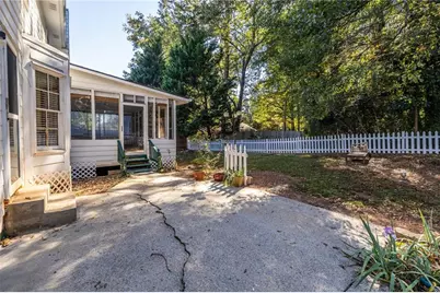 1465 Pounds Road SW, Lilburn, GA 30047 - Photo 27