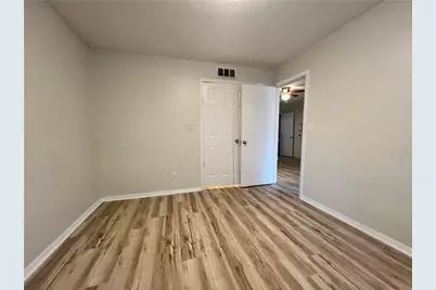 2805 Northeast Expressway NE #B13, Atlanta, GA 30345 - Photo 13