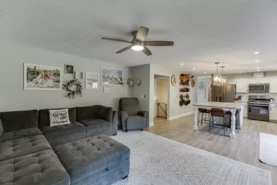 812 Holly Meadow Drive, Buford, GA 30518 - Photo 17