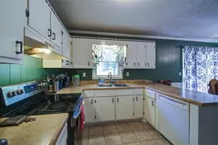 469 Plantation Dr, Winder, GA 30680 - Photo 7