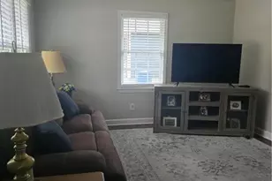 217 Bellview St, Winder, GA 30680 - Photo 3