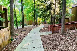 5820 Par Four Ct, Lithonia, GA 30038 - Photo 3