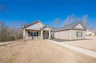 303 River Mansion Dr, Jefferson, GA 30549 - Photo 3