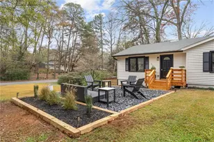 1044 Pinedale Dr SE, Smyrna, GA 30080 - Photo 3