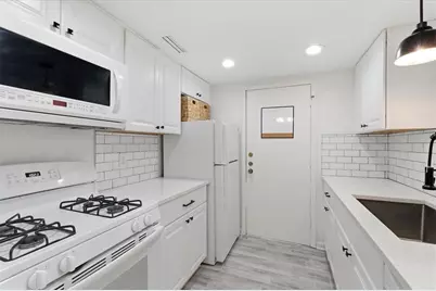 6851 Roswell Road #J14, Sandy Springs, GA 30328 - Photo 5