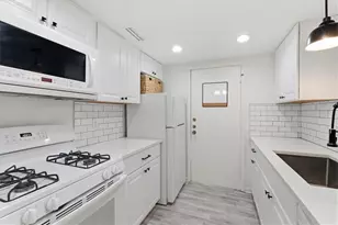 6851 Roswell Rd, Sandy Springs, GA 30328 - Photo 5