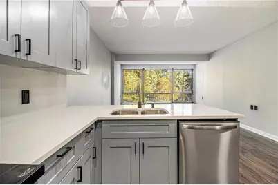 1800 Clairmont Lake #A412, Decatur, GA 30033 - Photo 17