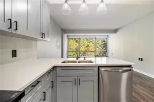 1800 Clairmont Lake, Decatur, GA 30033 - Photo 17