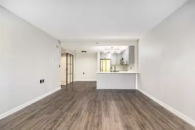 1800 Clairmont Lake #A412, Decatur, GA 30033 - Photo 9