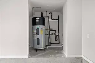 1017 Brandsford St NW, Atlanta, GA 30318 - Photo 17